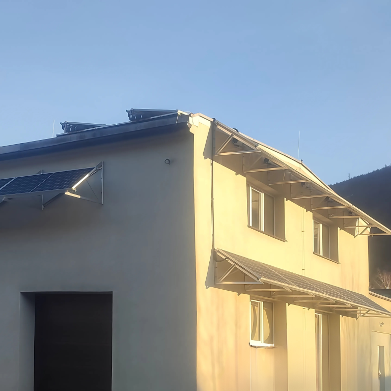 FVE instalace v areálu firmy v Ostravici o celkovém výkonu 73,255 kWp